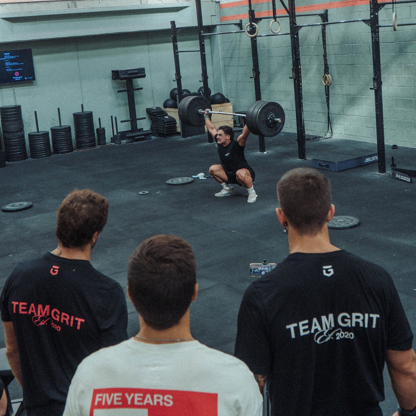 Camiseta Training Team GRIT Negra Rojo