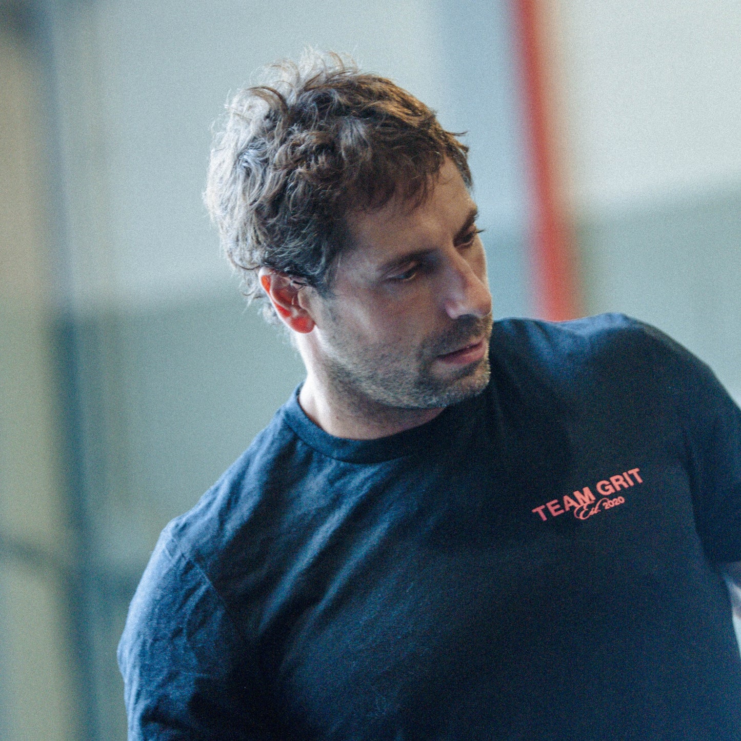 Camiseta Training Team GRIT Negra Rojo
