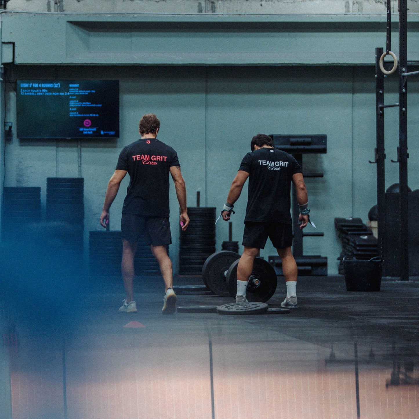 Camiseta Training Team GRIT Negra Rojo